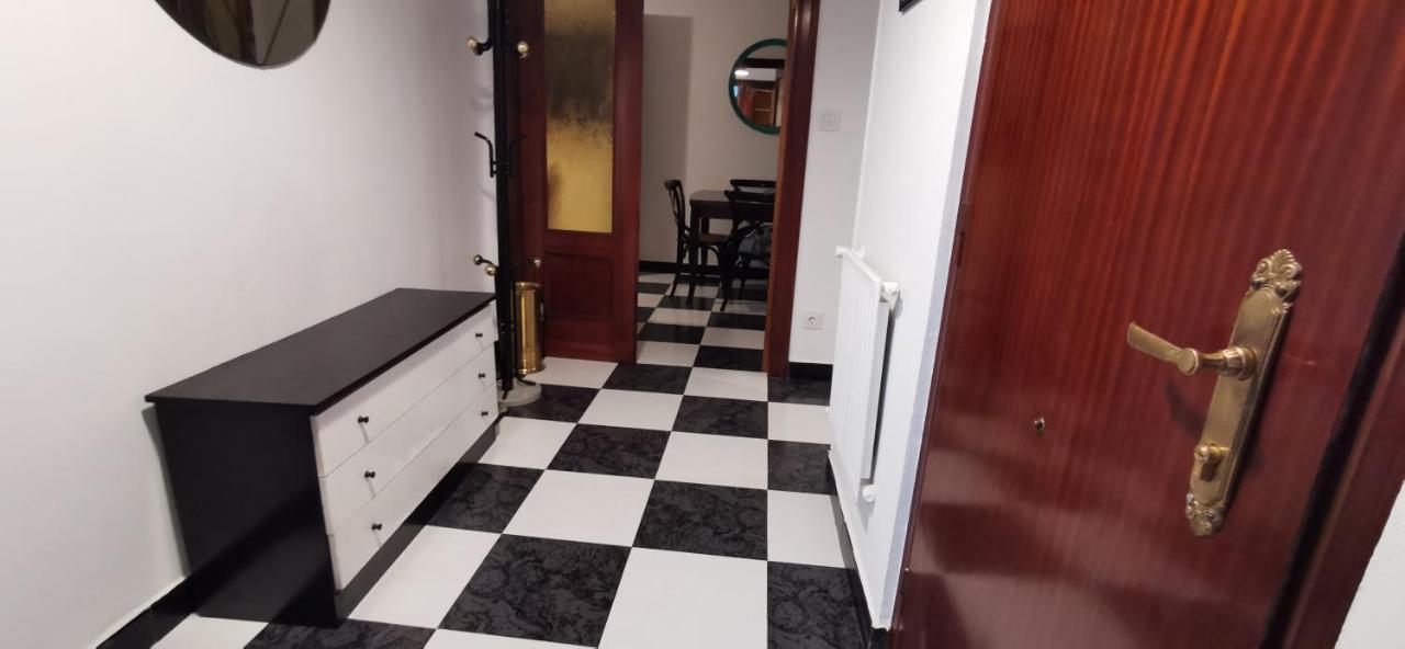 A Cinco Minutos De Todo Apartment Oviedo Ngoại thất bức ảnh